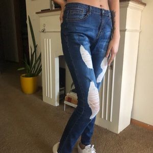 Distressed Skinny Jeans